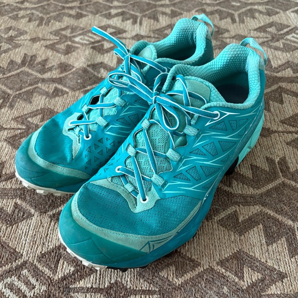 La Sportiva Women's Teal Athletic Shoes - Picture 2 of 8